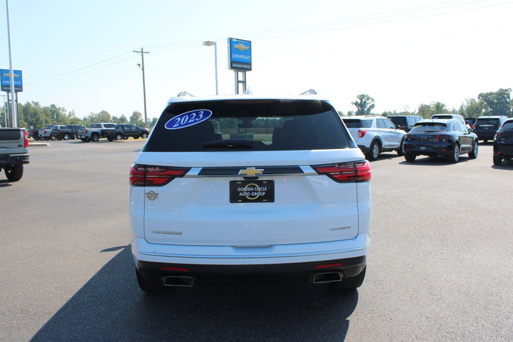 Used 2023 Chevrolet Traverse Premier FWD image 8