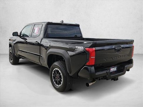 Used 2025 Toyota Tacoma TRD Off-Road image 7