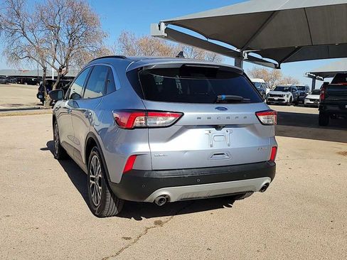 Used 2022 Ford Escape SEL w/ Technology Package image 8