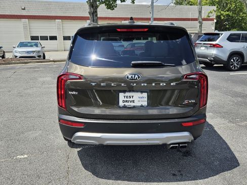 Used 2021 Kia Telluride S FWD image 6