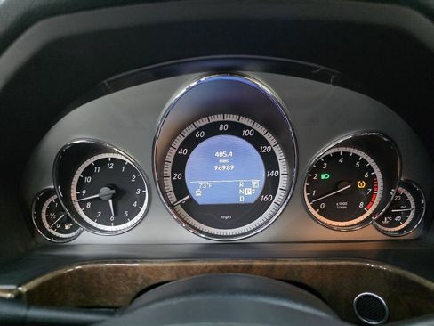 Used 2011 Mercedes-Benz E 550 Sedan image 30