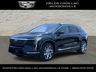 Used 2025 Cadillac Optiq Luxury 2 w/ LPO, Floor Liner Package AWD/4WD video 1