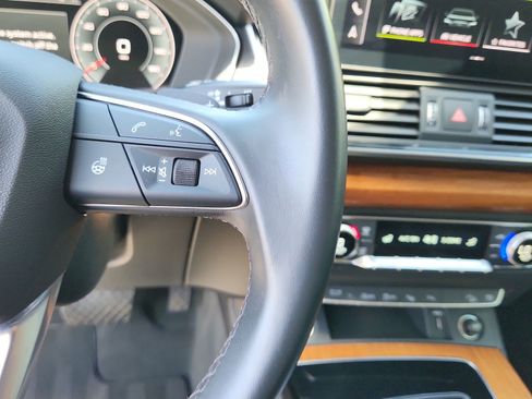 Used 2021 Audi Q5 Prestige AWD/4WD image 22