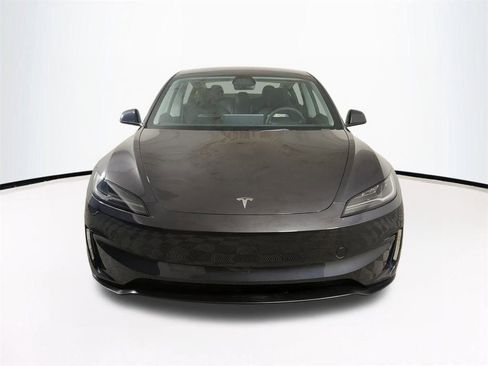 Used 2024 Tesla Model 3 Performance image 3