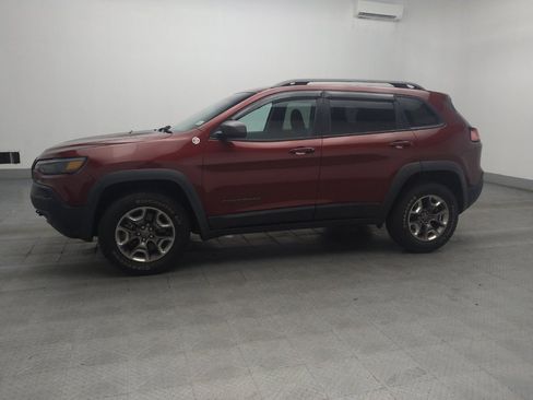 Used 2019 Jeep Cherokee Trailhawk AWD/4WD image 2