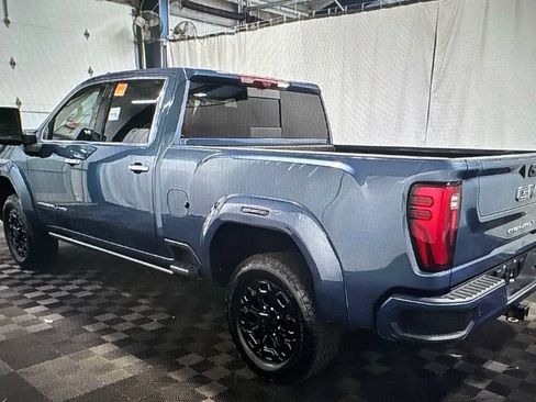 Used 2025 GMC Sierra 2500 Denali Ultimate AWD/4WD image 2
