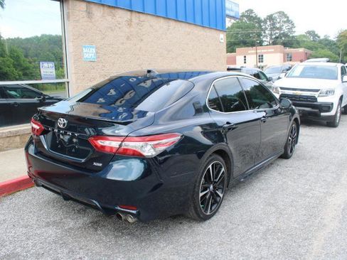 Used 2019 Toyota Camry XSE FWD image 4