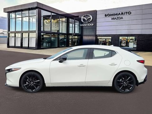 New 2026 MAZDA MAZDA3 Hatchback w/Premium Plus Pkg AWD/4WD image 2