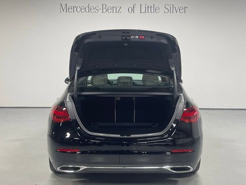 Used 2025 Mercedes-Benz C 300 4MATIC Sedan image 5