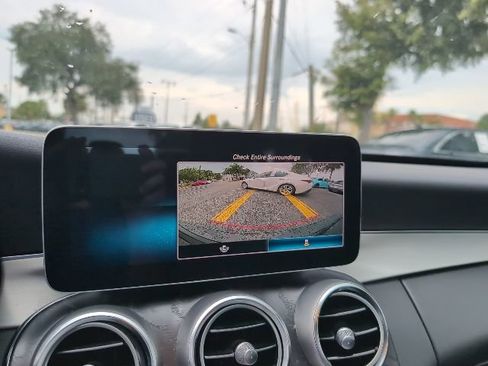 Used 2019 Mercedes-Benz C 300 Sedan image 18