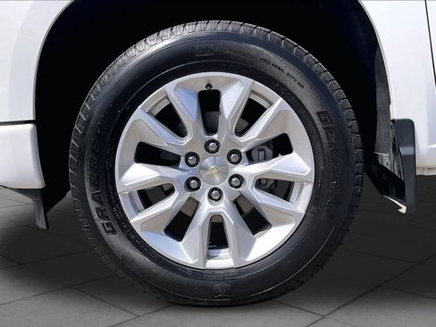 Used 2024 Chevrolet Silverado 1500 Custom RWD image 10