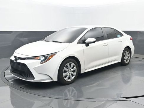 Used 2022 Toyota Corolla LE FWD image 8