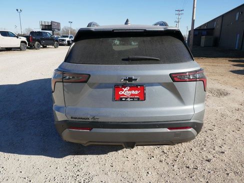 New 2026 Chevrolet Equinox LT w/ Midnight Edition image 5