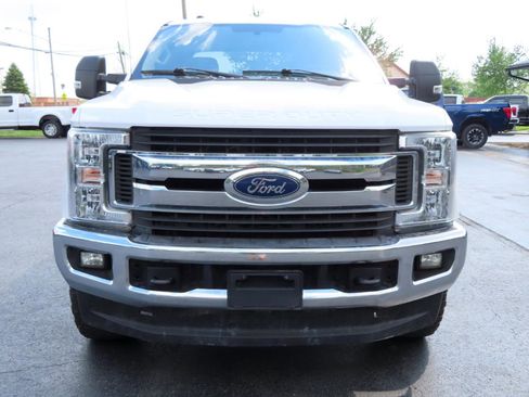 Used 2019 Ford F250 XLT w/ XLT Value Package image 9