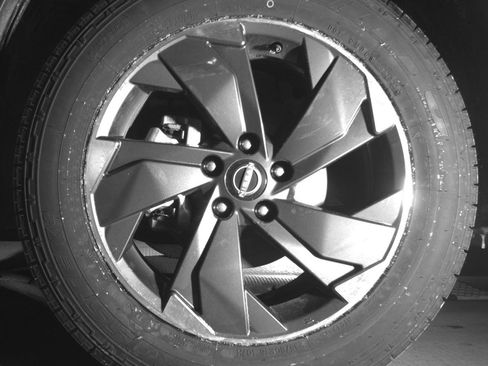 Used 2025 Nissan Rogue SV FWD image 12