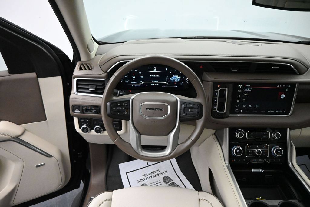 Used 2023 GMC Yukon Denali w/ Max Trailering Package AWD/4WD image 23