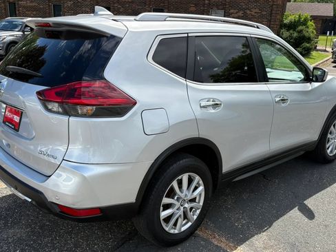 Used 2020 Nissan Rogue SV AWD/4WD image 8