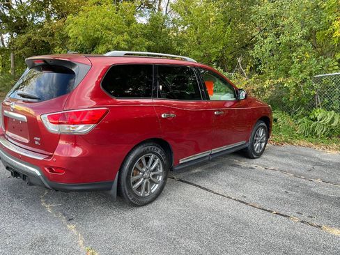 Used 2015 Nissan Pathfinder SL w/ SL Premium Package AWD/4WD image 3