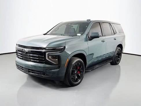 Used 2025 Chevrolet Tahoe RST w/ RST Performance Edition AWD/4WD image 3