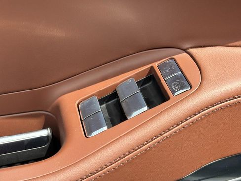 New 2026 Lincoln Navigator Reserve AWD/4WD image 16