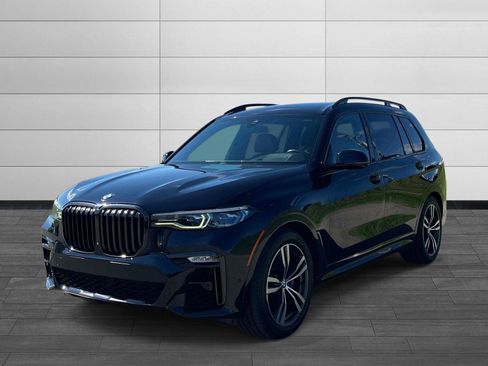 Used 2020 BMW X7 M50i w/ Luxury Seating Package AWD/4WD image 7