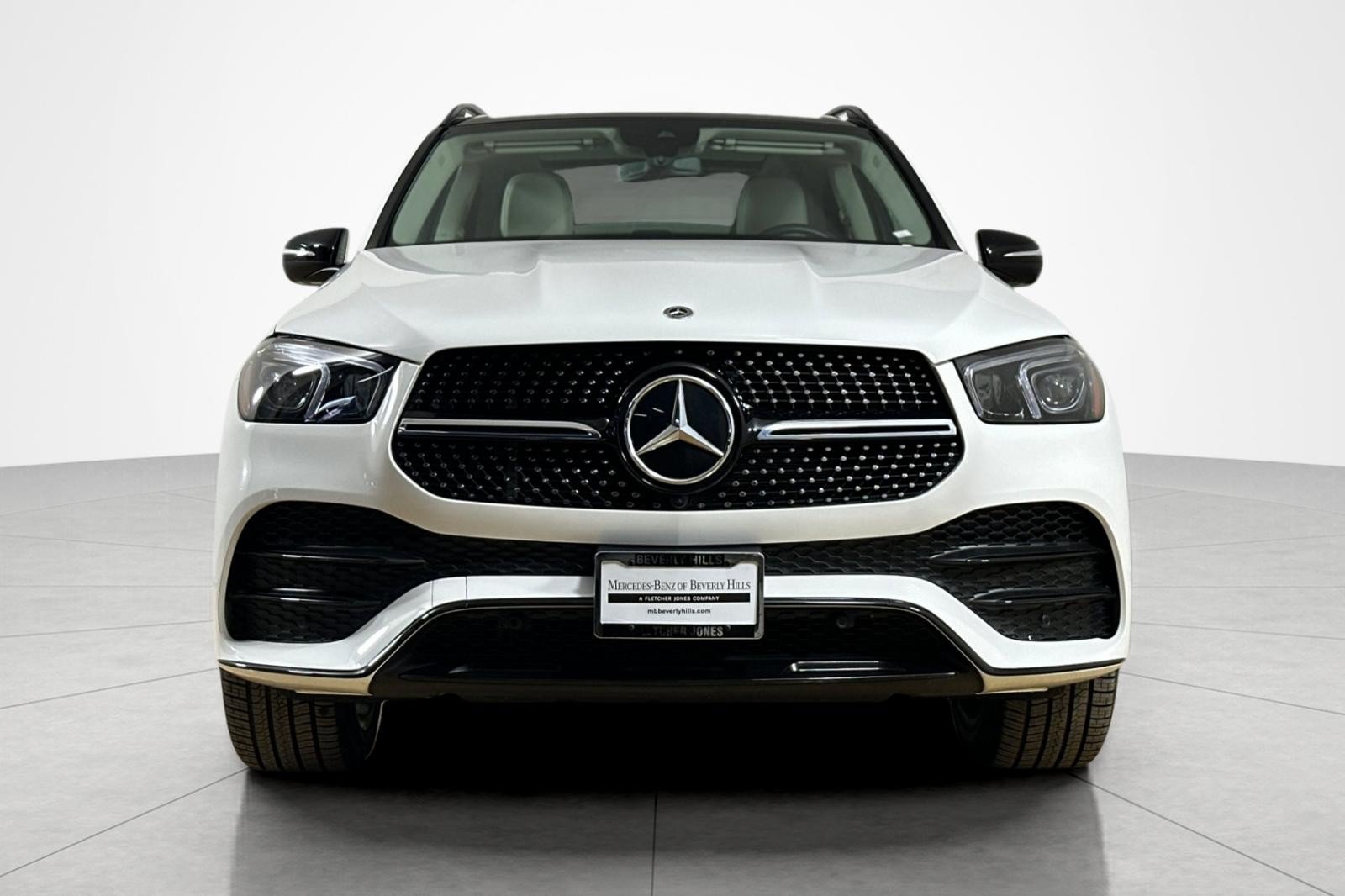 Used 2023 Mercedes-Benz GLE 450 4MATIC w/ AMG Line Exterior image 8
