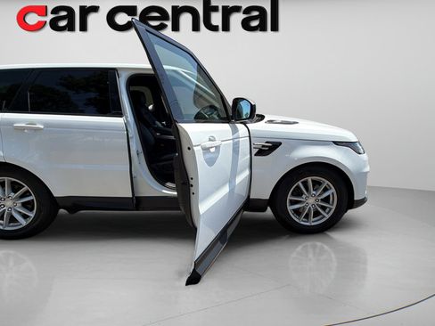 Used 2018 Land Rover Range Rover Sport SE AWD/4WD image 13