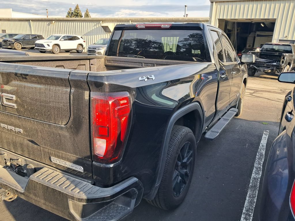 Used 2022 GMC Sierra 1500 Elevation w/ LPO, Elevation Black Package AWD/4WD image 8