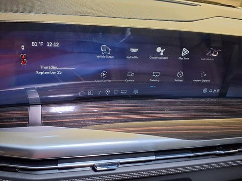 Used 2026 Cadillac Escalade 4WD image 18