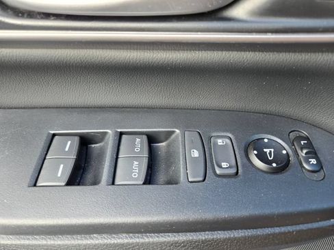Used 2020 Honda CR-V Touring image 41