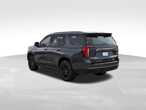 Used 2021 GMC Yukon AT4 w/ AT4 Premium Package AWD/4WD image 3