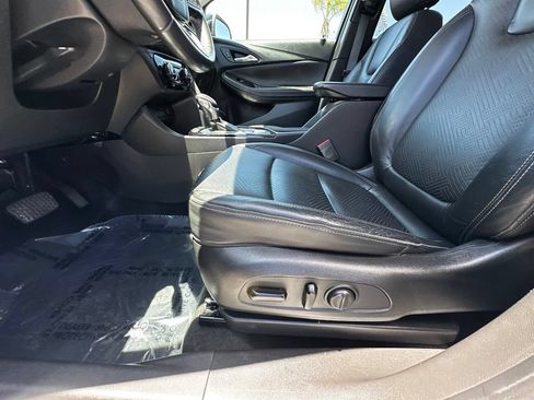 Used 2020 Buick Encore GX Essence w/ Advanced Technology Package FWD image 22
