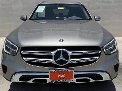 Used 2020 Mercedes-Benz GLC 300 4MATIC image 2