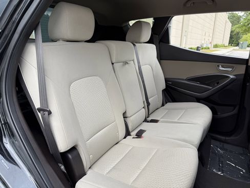 Used 2017 Hyundai Santa Fe Sport image 41