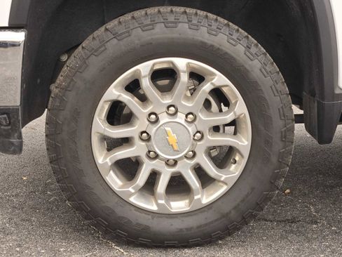 Certified 2024 Chevrolet Silverado 2500 LTZ w/ LTZ Convenience Package image 13