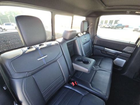 Used 2025 Ford F250 Platinum image 17