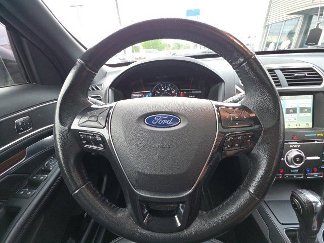 Used 2018 Ford Explorer Limited w/ Equipment Group 301A AWD/4WD image 12