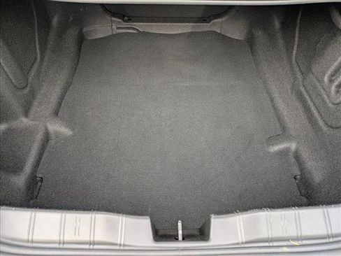 Used 2020 Chevrolet Camaro LT image 6