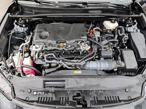 Used 2025 Toyota Camry LE FWD image 28