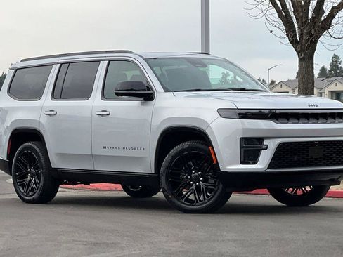 New 2026 Jeep Grand Wagoneer Limited image 2