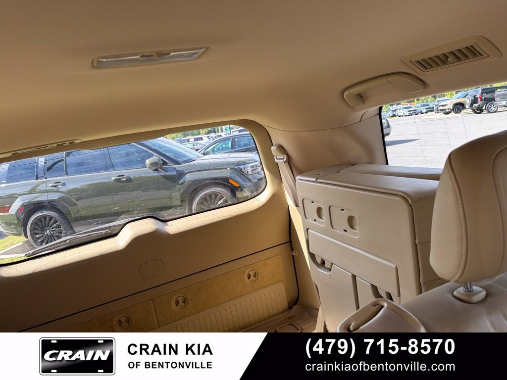Used 2010 Lexus LX 570 4WD w/ Preferred Accessory Package image 18