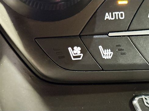 Used 2016 Chevrolet Corvette Stingray w/ 3LT Preferred Equipment Group image 22