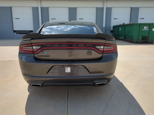 Used 2020 Dodge Charger SXT w/ Blacktop Package RWD image 6