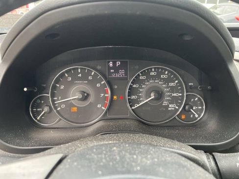 Used 2010 Subaru Outback 3.6R Limited AWD/4WD image 4