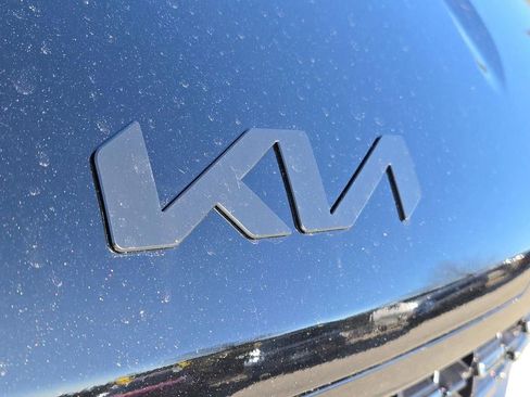 New 2026 Kia Carnival SX image 4