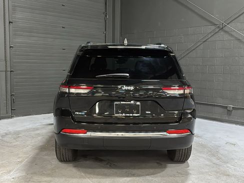 Used 2024 Jeep Grand Cherokee Limited 4xe AWD/4WD image 5