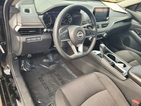 Certified 2023 Nissan Altima 2.5 SV image 12