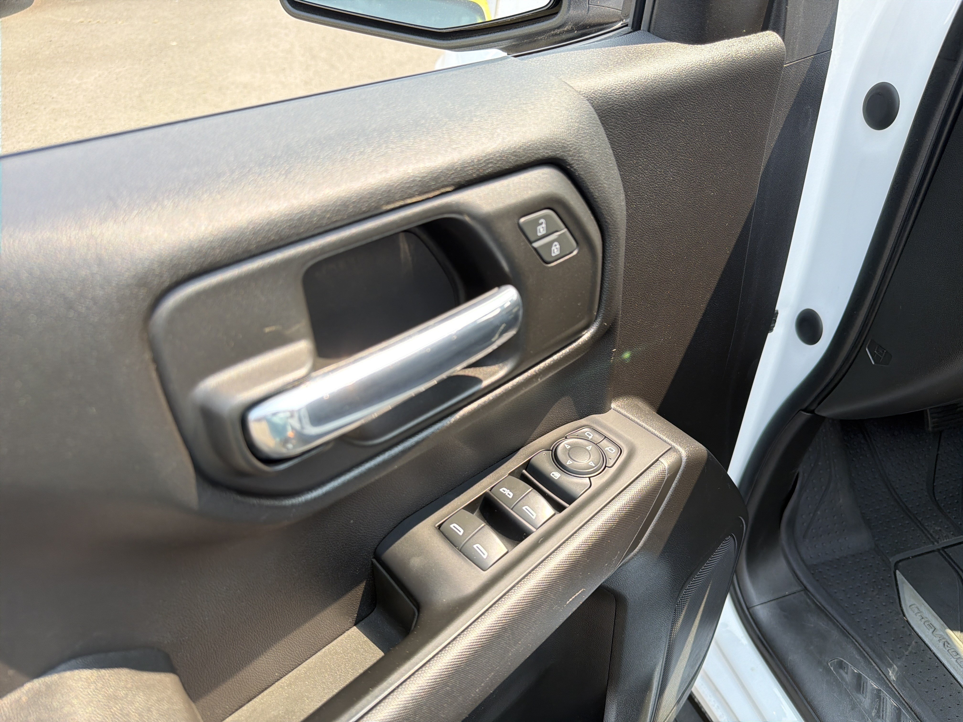 Used 2021 Chevrolet Silverado 1500 Custom AWD/4WD image 14