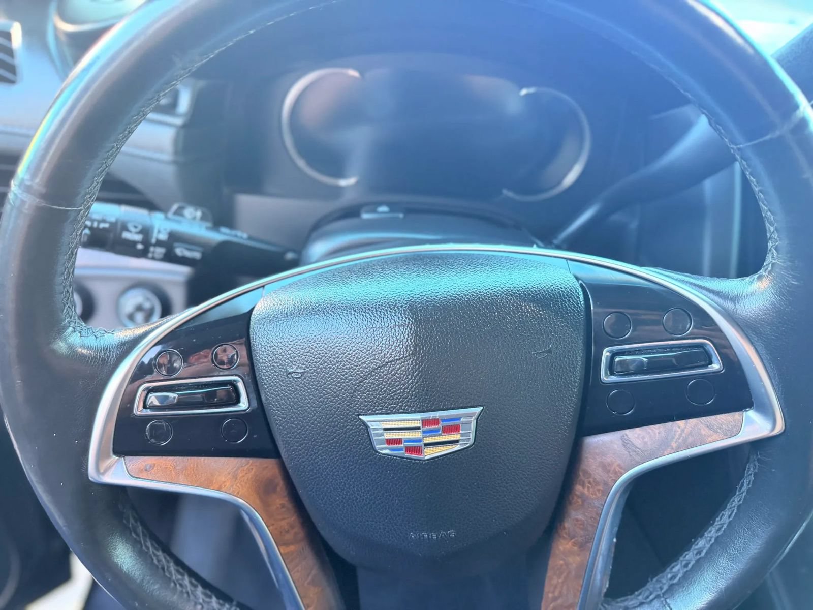 Used 2016 Cadillac Escalade ESV Luxury AWD/4WD image 10