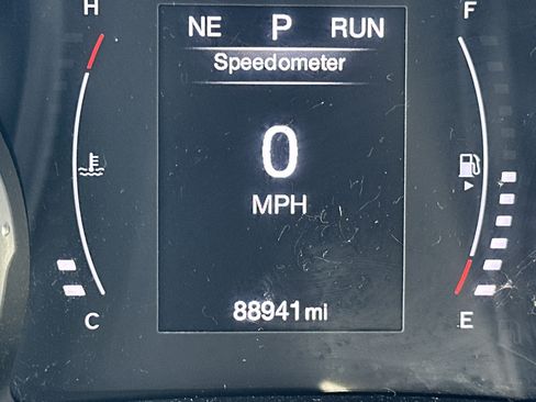 Used 2019 Jeep Compass Latitude AWD/4WD image 2